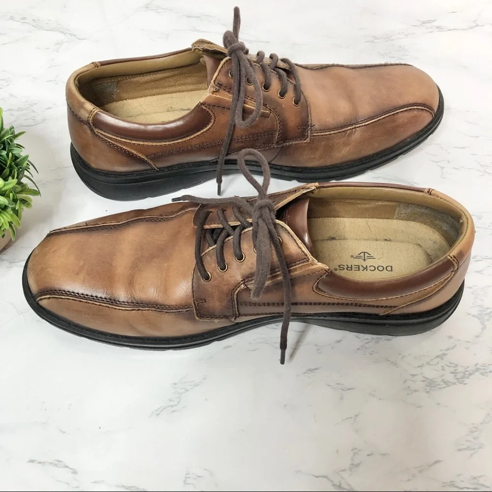 Dockers leather lace up oxfords, chestnut brown